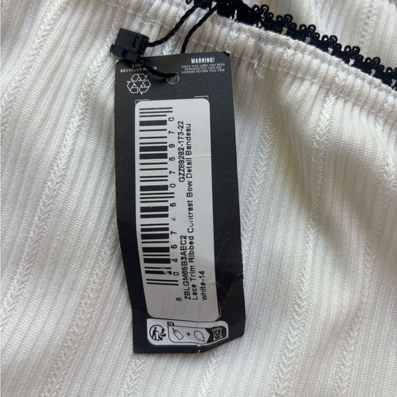 Boohoo White Tank Top with Black Trim - Picture 3 of 5